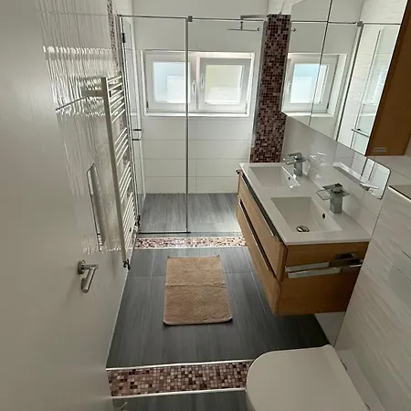 Holiday home House In Sarstedt! Contactless Check-in Sarstedt